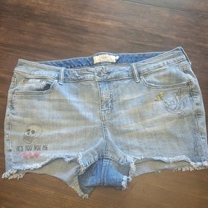 Torrid size 16 shorts